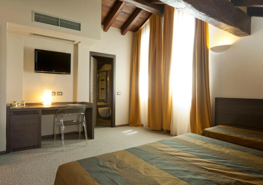 Locanda Sant'Ambrogio Rivalta  Pokoj fotografie
